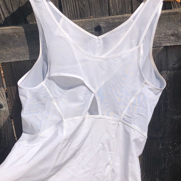 Tank top - Picture 2 of 3